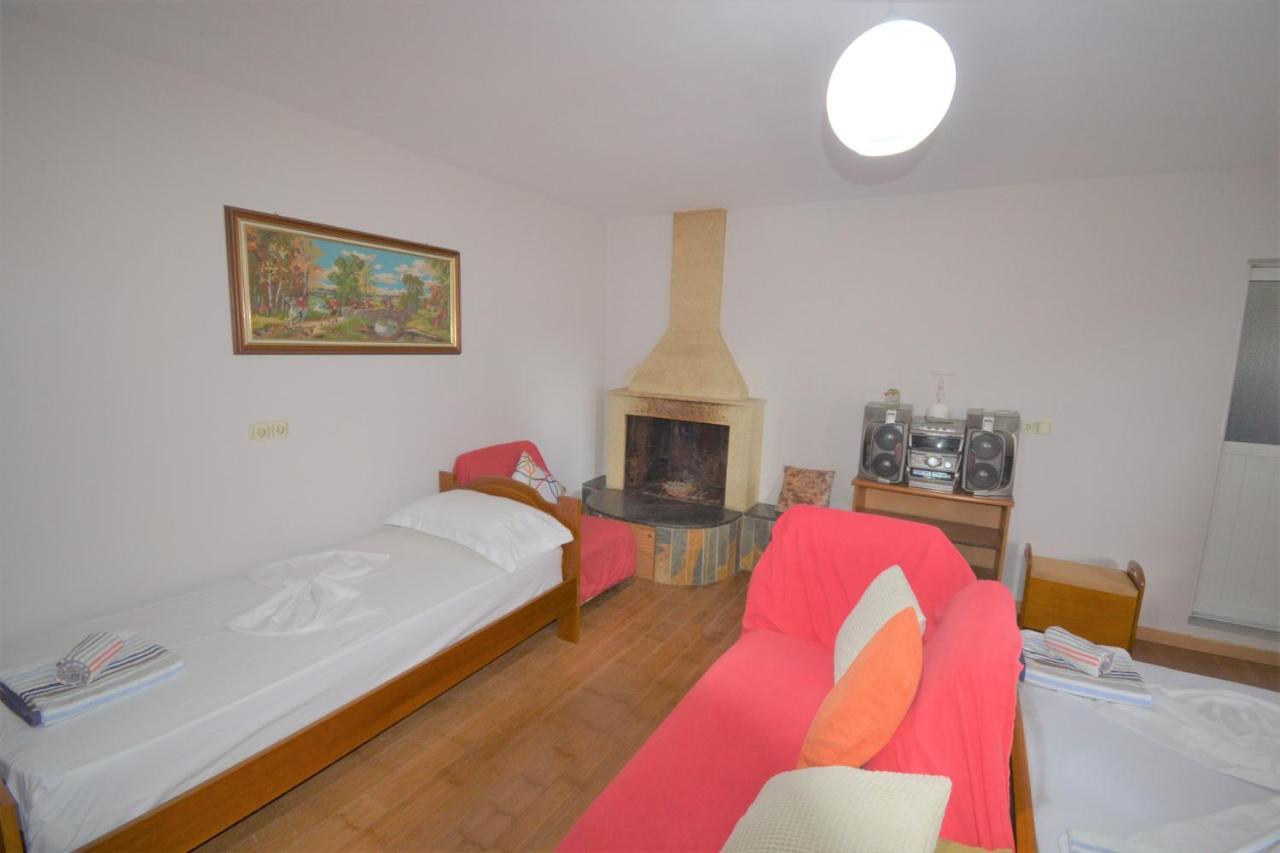 Villa Shqiponja Sarande Ngoại thất bức ảnh